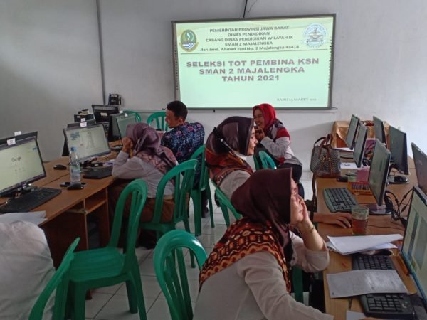 Rangking 1 Seleksi Training Of Trainer (TOT) Mapel Kimia Kabupaten Majalengka Tahun 2021
