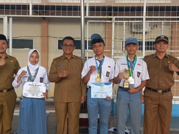 SMAN 2 Majalengka Sabet Beberapa Gelar Juara Cabor Pencak Silat SMAN 2 Majalengka Sabet Beberapa Gelar Juara Cabor Pencak Silat